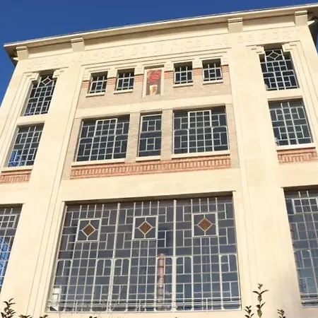 F1 With Parking * Saint-Nicolas-de-Port