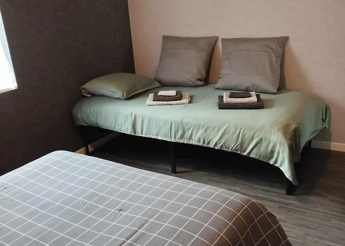 F1 With Parking Appartement *