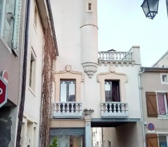 F1 With Parking * Saint-Nicolas-de-Port